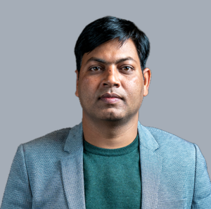 Deepak Kumar Singh Head shit